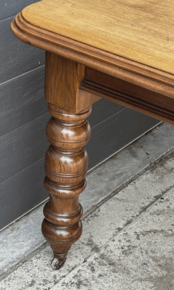 Recently restored - unusual 19th century English figured walnut extension dining table - Image 5